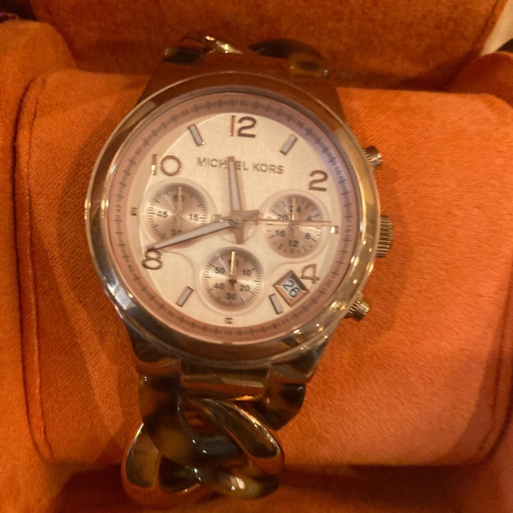 Michael‎ Kors Women's Ladies' Runway Chronograph Watch MK4269 Tortoise Bracelet